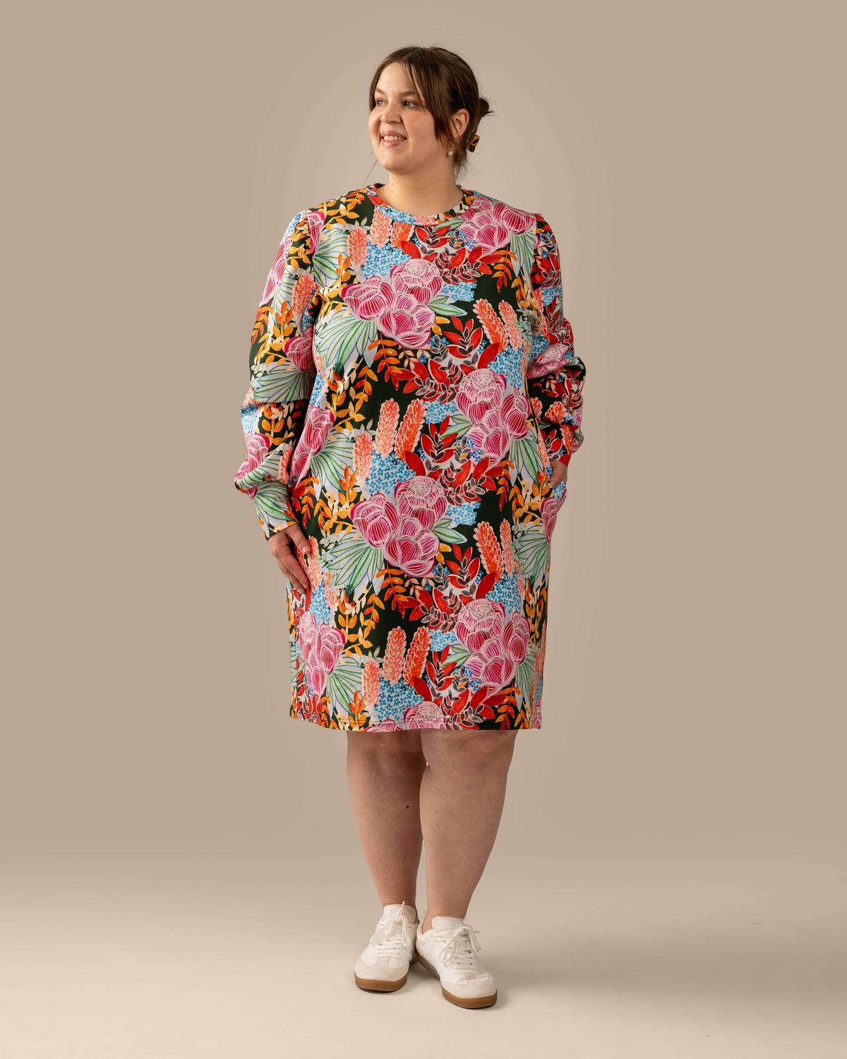 Puhvihihainen mekko, Kedolla Toive.