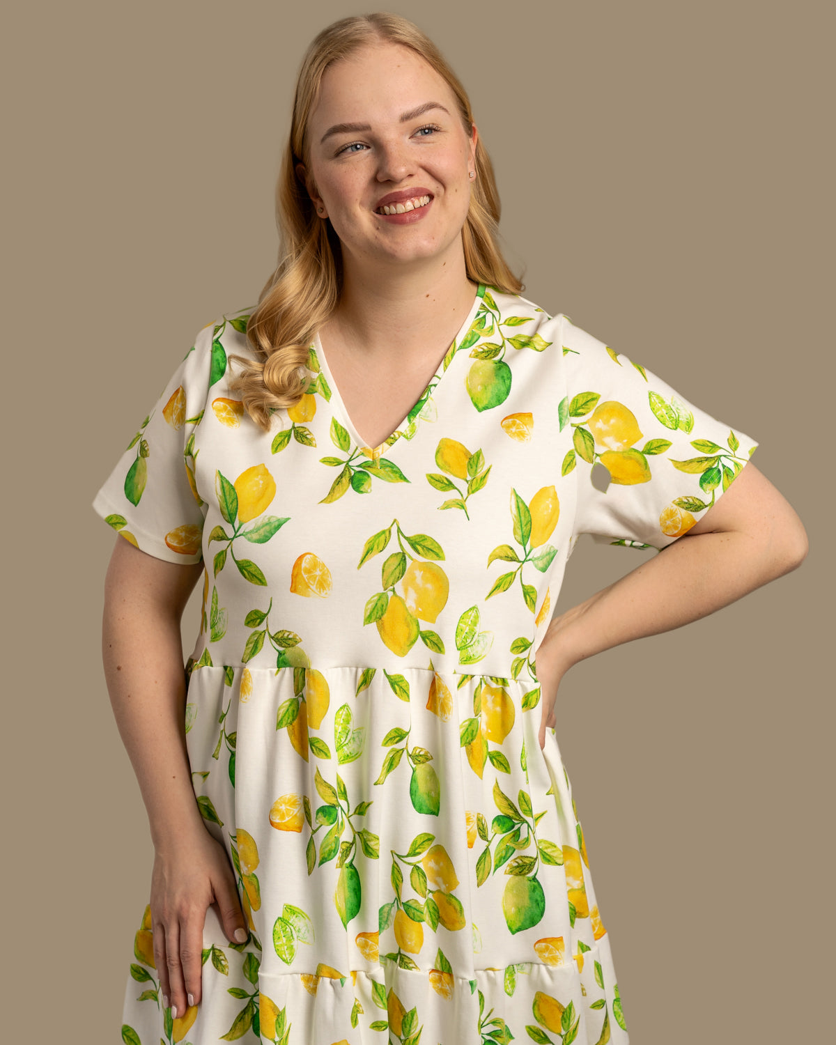 V-pääntiemekko, Limone Toive.