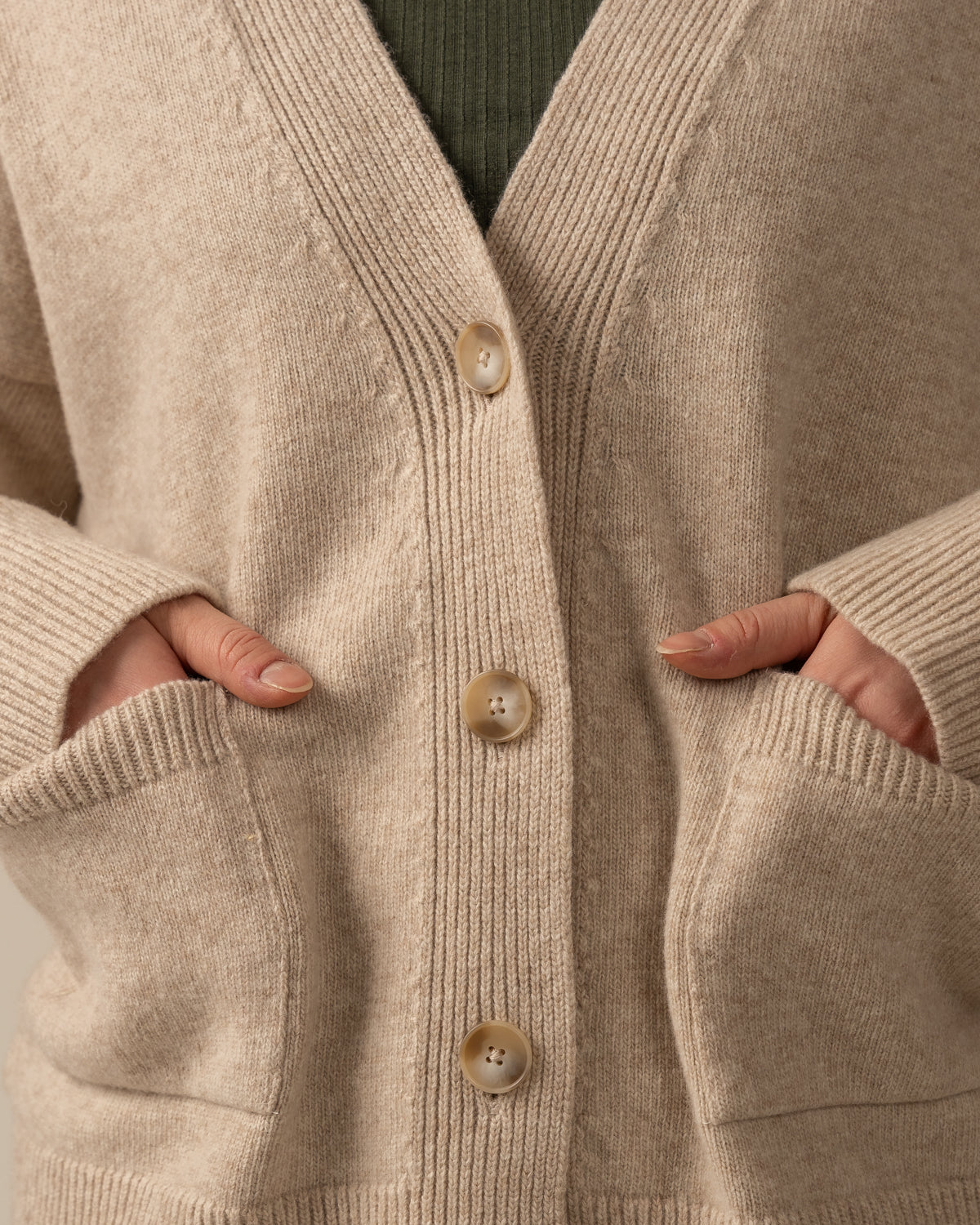 Kaste neuletakki, beige Toive.
