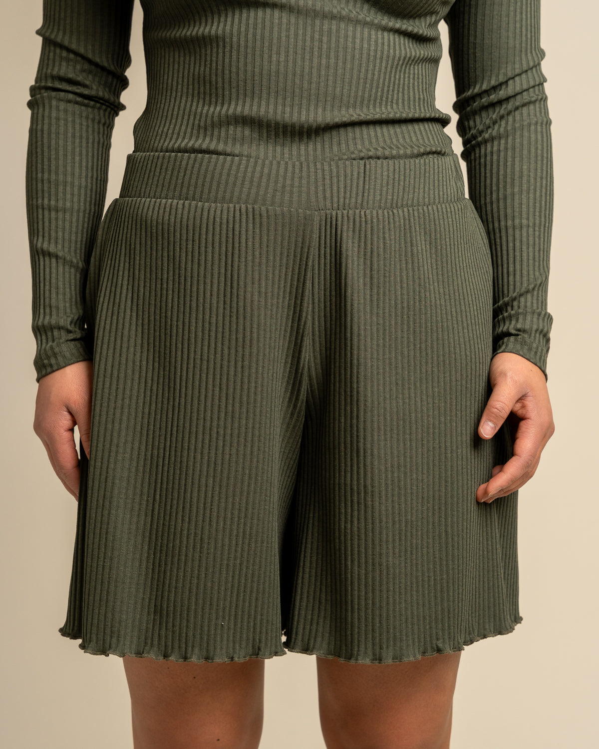 Ribbishortsit, khaki