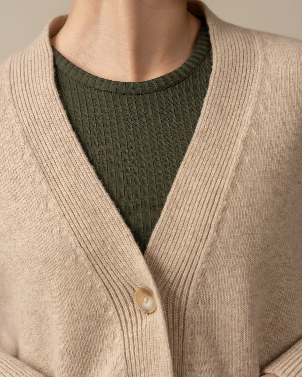Kaste neuletakki, beige Toive.